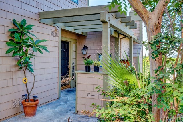 Property Photo:  13433 Murphy Hill Drive  CA 90601 