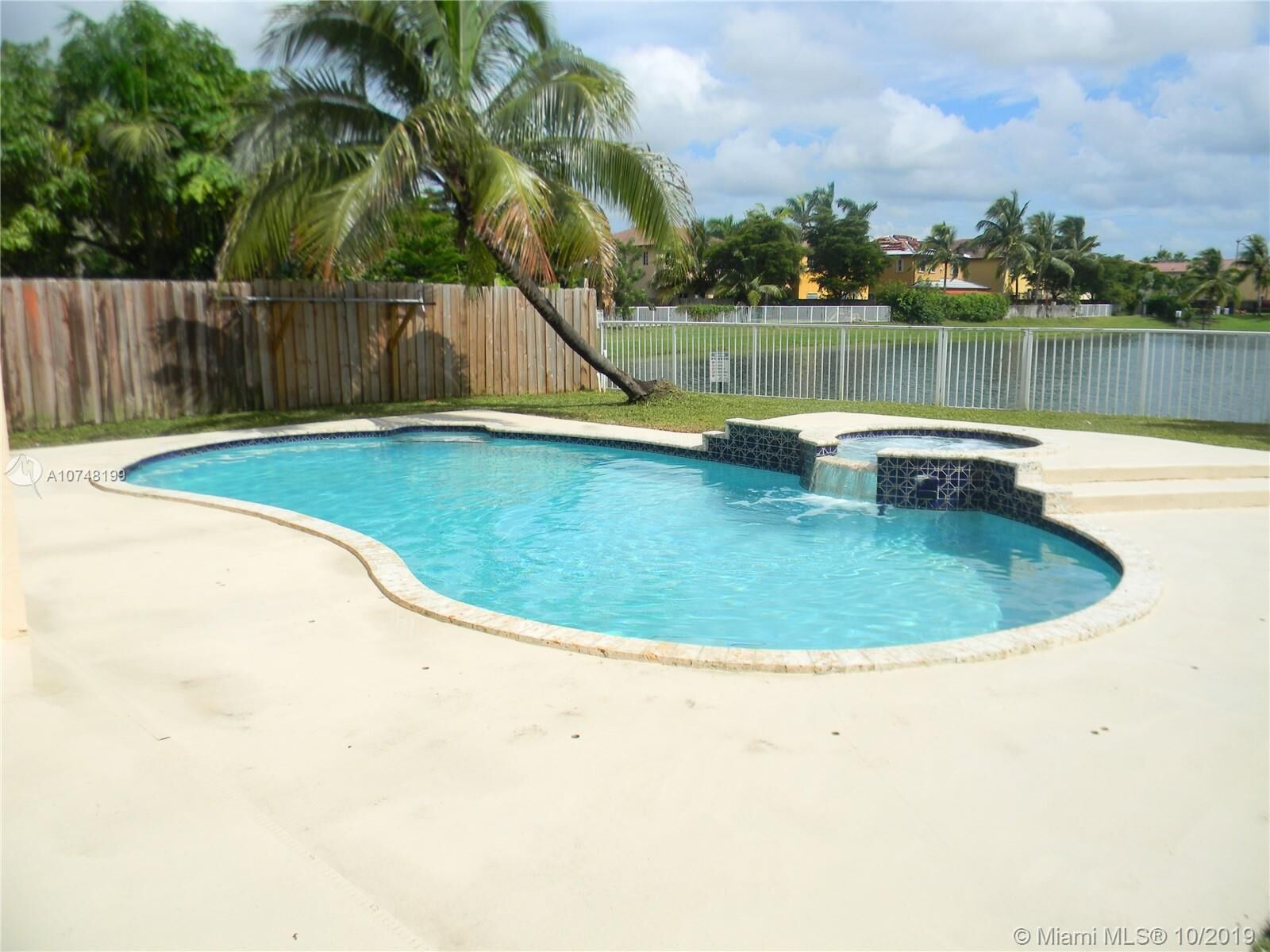 Property Photo: 4122 NE 30th St FL 33033