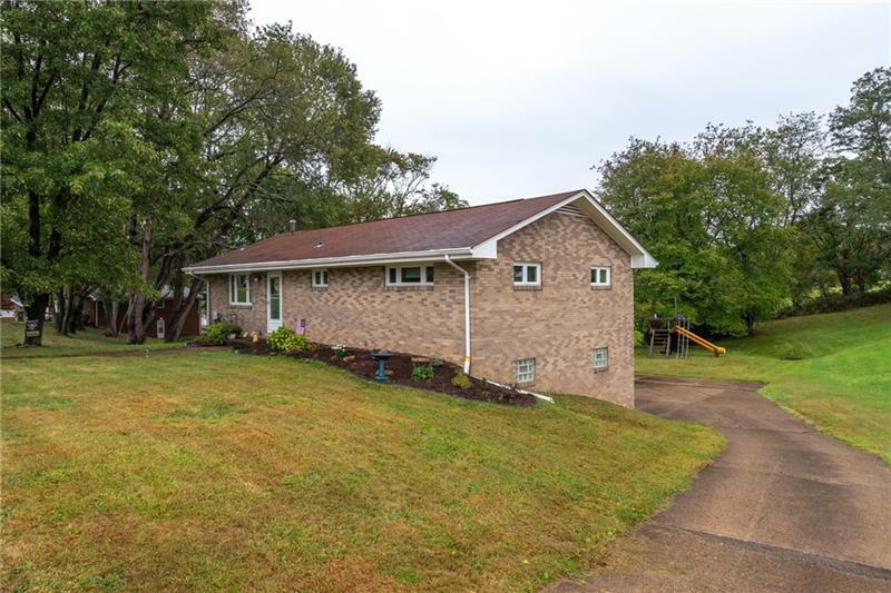 Property Photo:  109 Circle Dr  PA 15061 