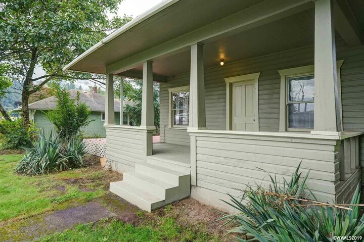 243  5th St  Lyons OR 97358 photo