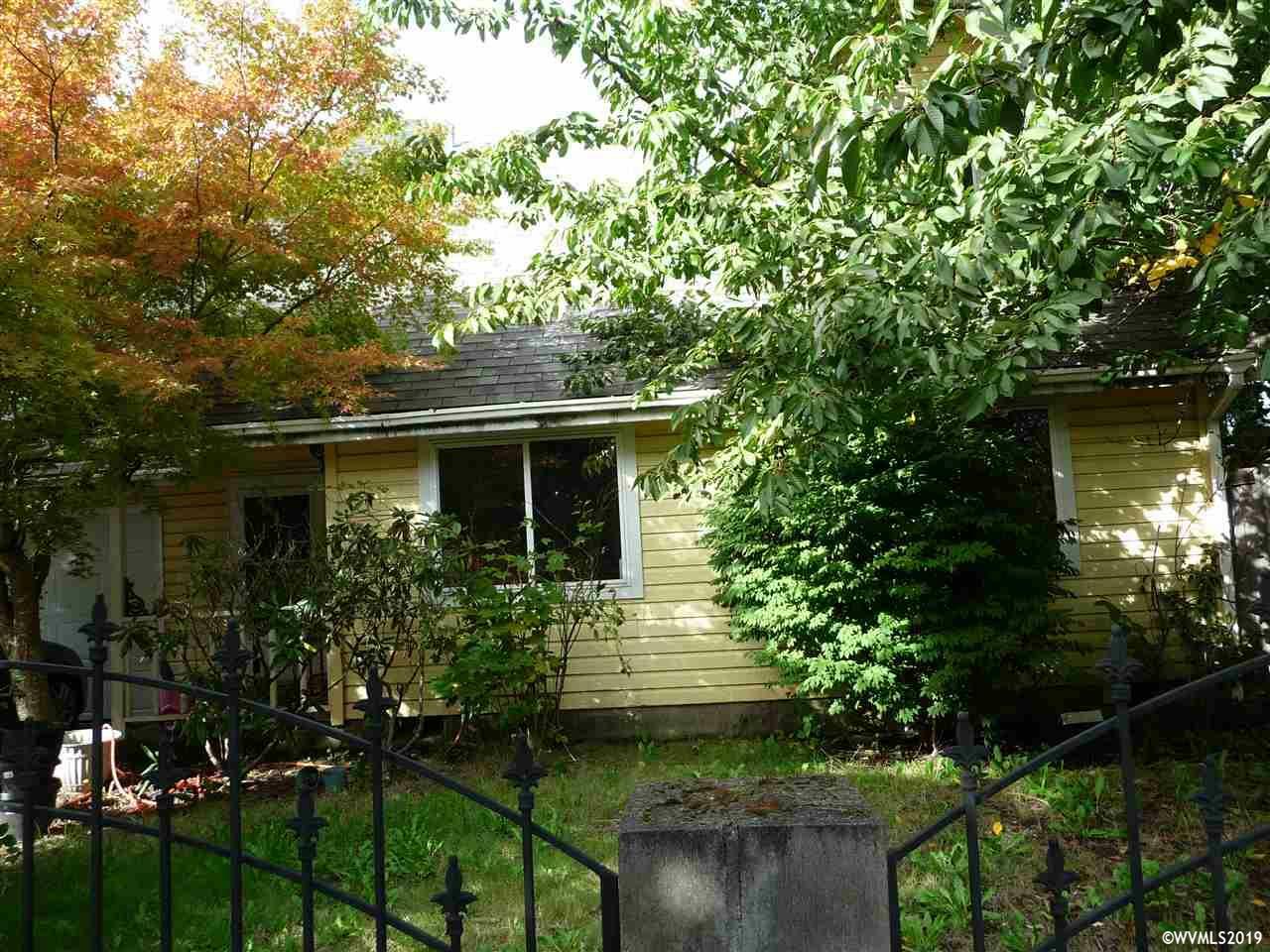 Property Photo:  4715  Ravine Av NE  OR 97305 