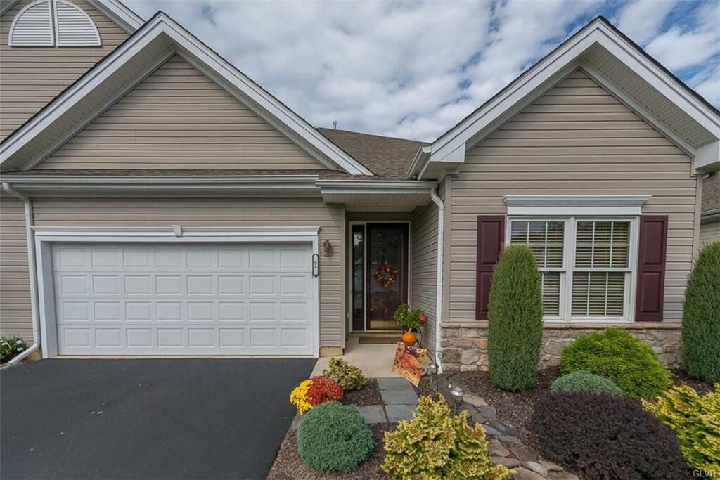Property Photo:  94 Moor Drive  PA 18045 
