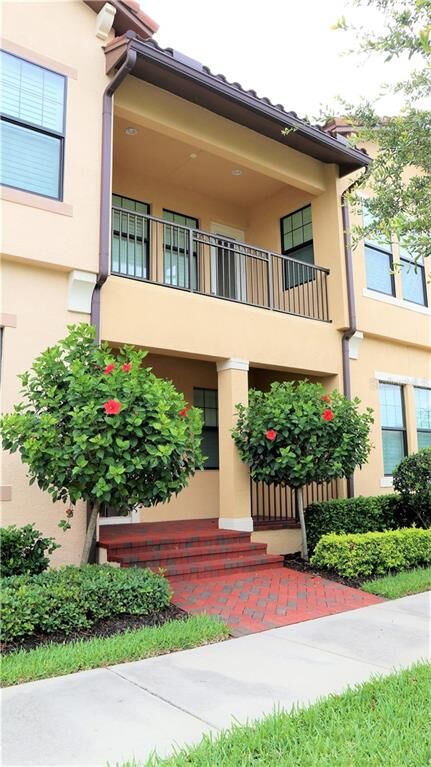 5808 Yeats Manor Drive  Tampa FL 33616 photo