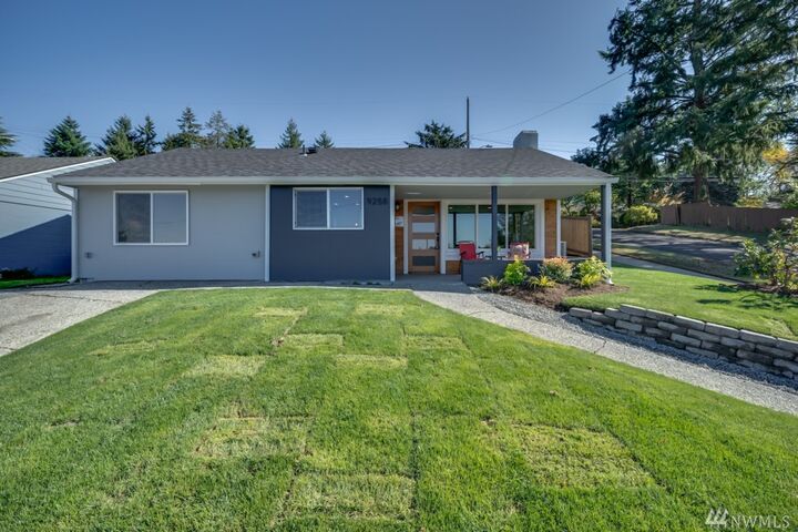 Property Photo:  9258  24th Avenue SW  WA 98106 