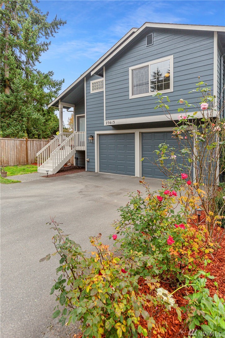 Property Photo: 23613 23rd Avenue W WA 98021