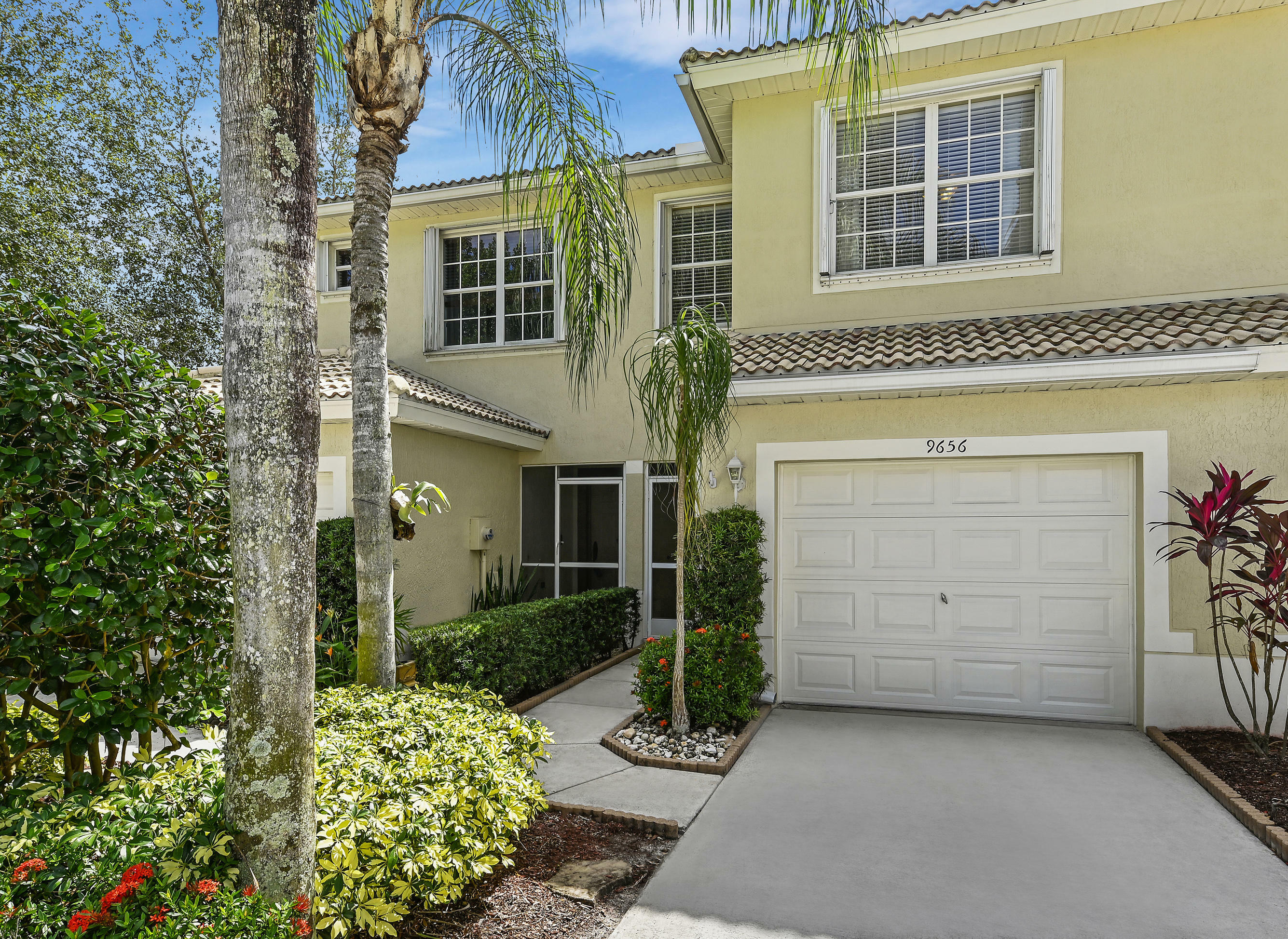 Property Photo:  9656 Lago Drive  FL 33472 