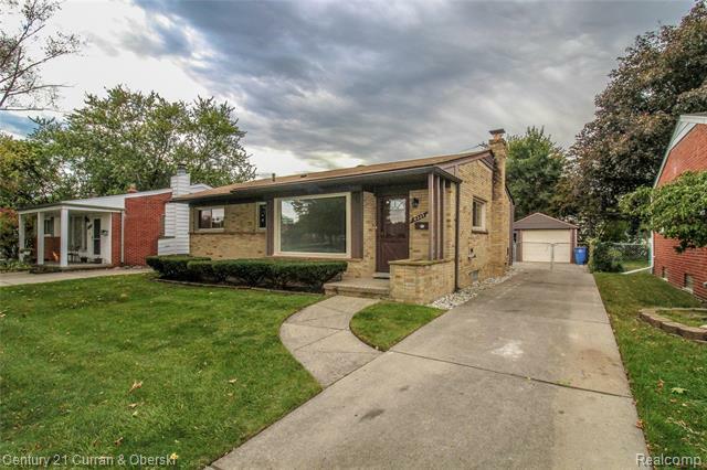 8333 N Silvery Lane  Dearborn Heights MI 48127 photo