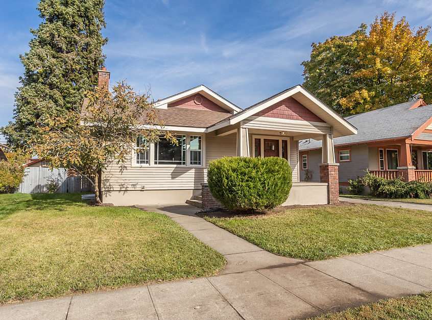 Property Photo: 1508 W Knox Ave WA 99205-4368