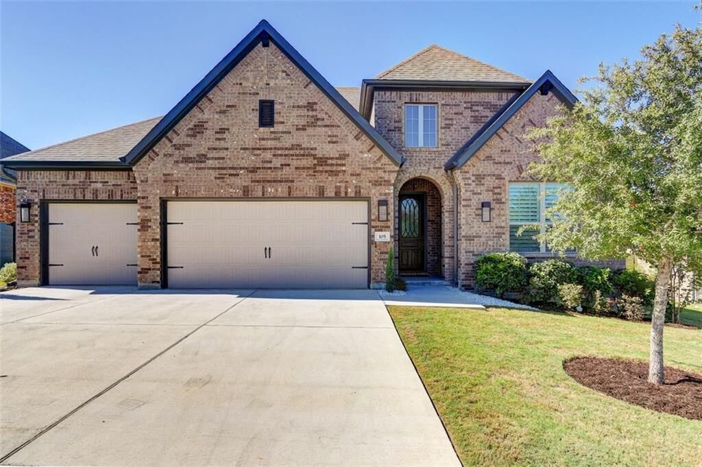 Property Photo:  105 Lockett Road  TX 78628 