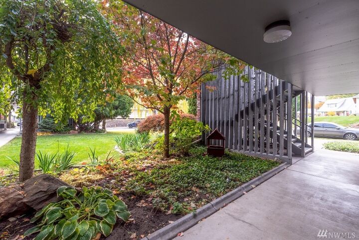 Property Photo:  201  Pennsylvania Avenue 9  WA 98801 