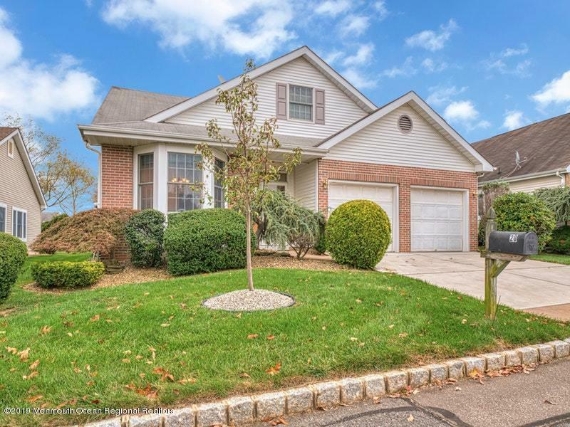 Property Photo:  20 Wintons Way  NJ 08831 