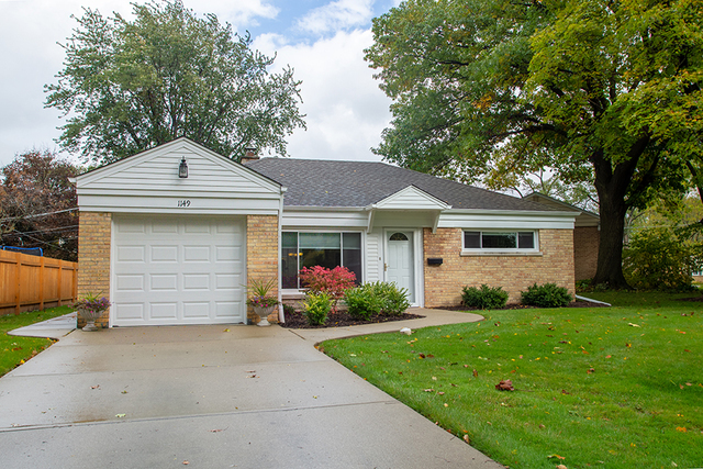 Property Photo:  1149 North Hickory Avenue  IL 60004 