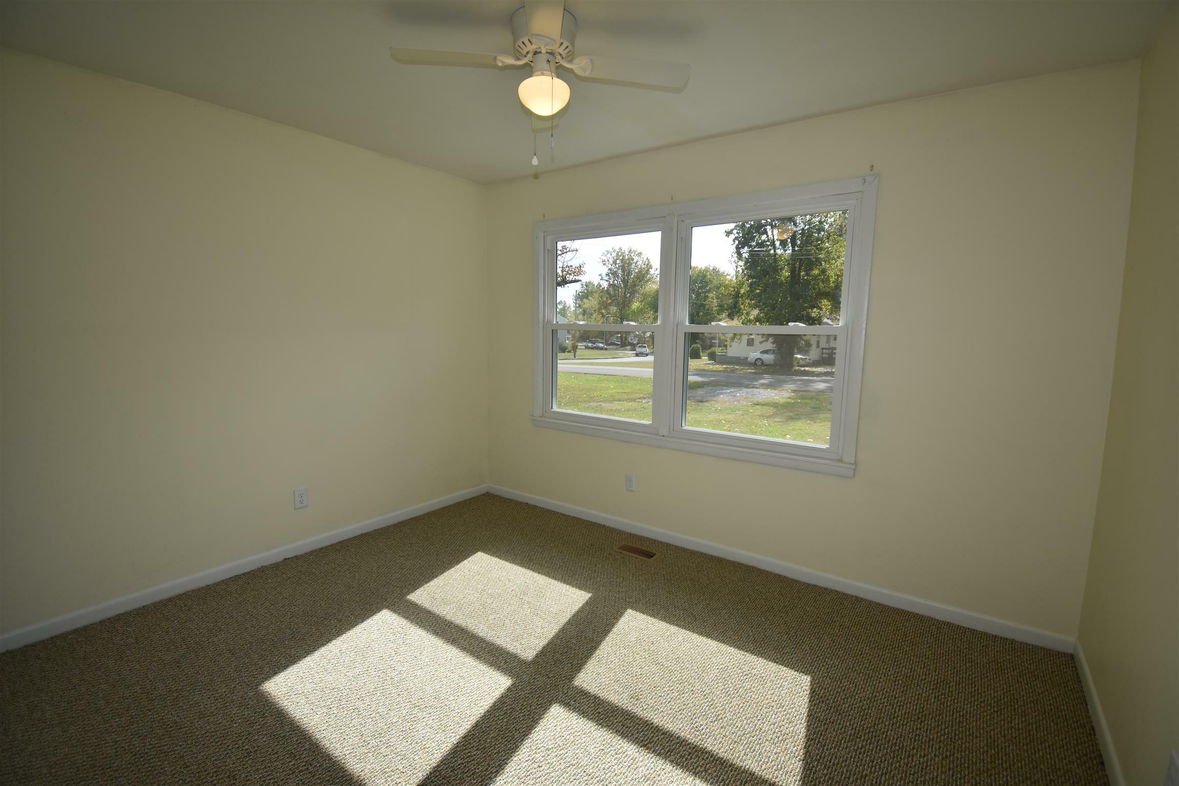 Property Photo:  101 Chamberlain Cir  TN 37388 