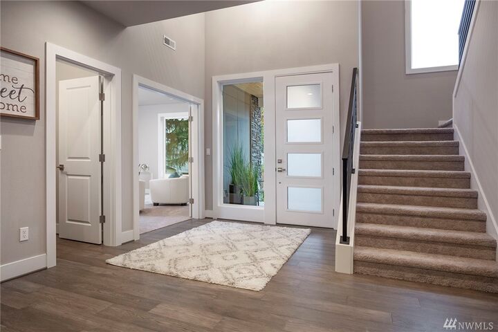 Property Photo:  8017  128th Avenue NE  WA 98033 