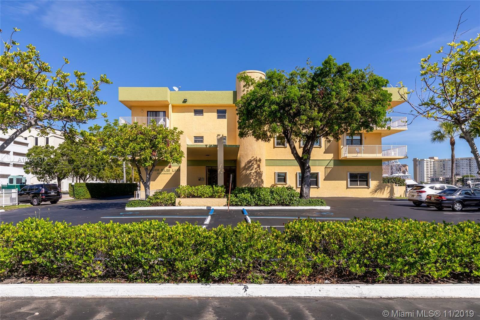 Property Photo: 1900 Diana Dr 3E FL 33009