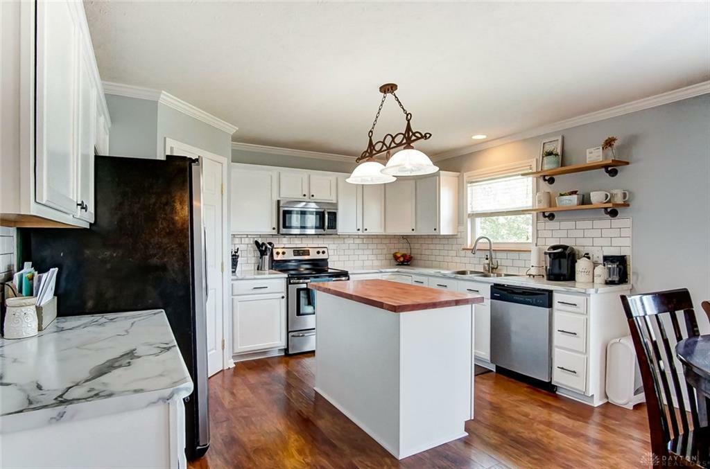 Property Photo: 6619 Lovell Court OH 45424