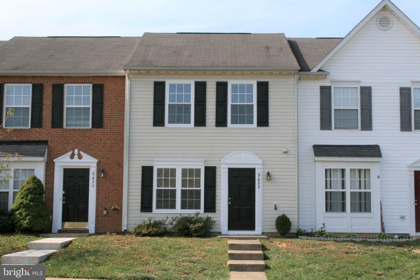 Property Photo:  9822 Coventry Creek Drive  VA 22408 