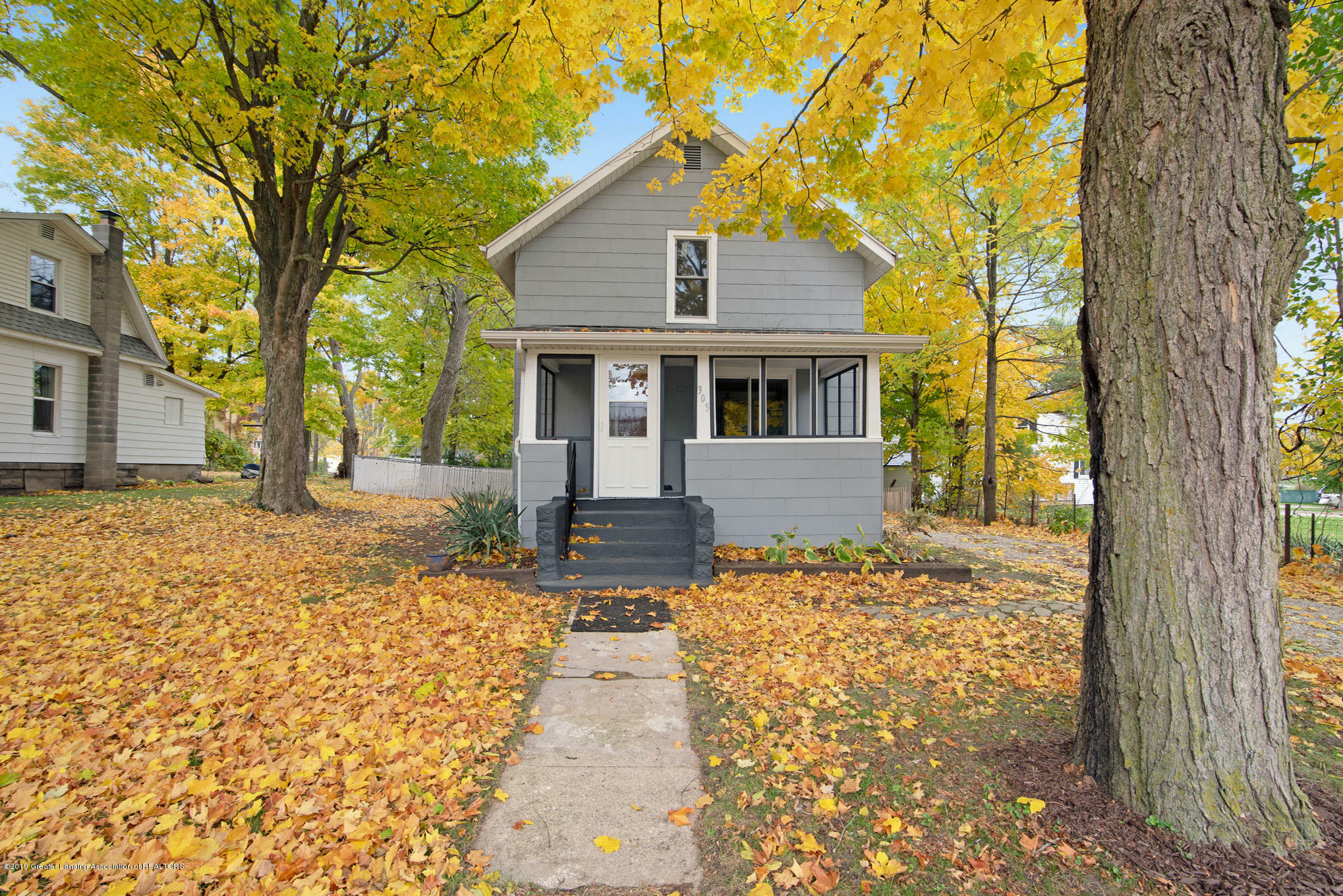 Property Photo:  305 E South Street  MI 48827 