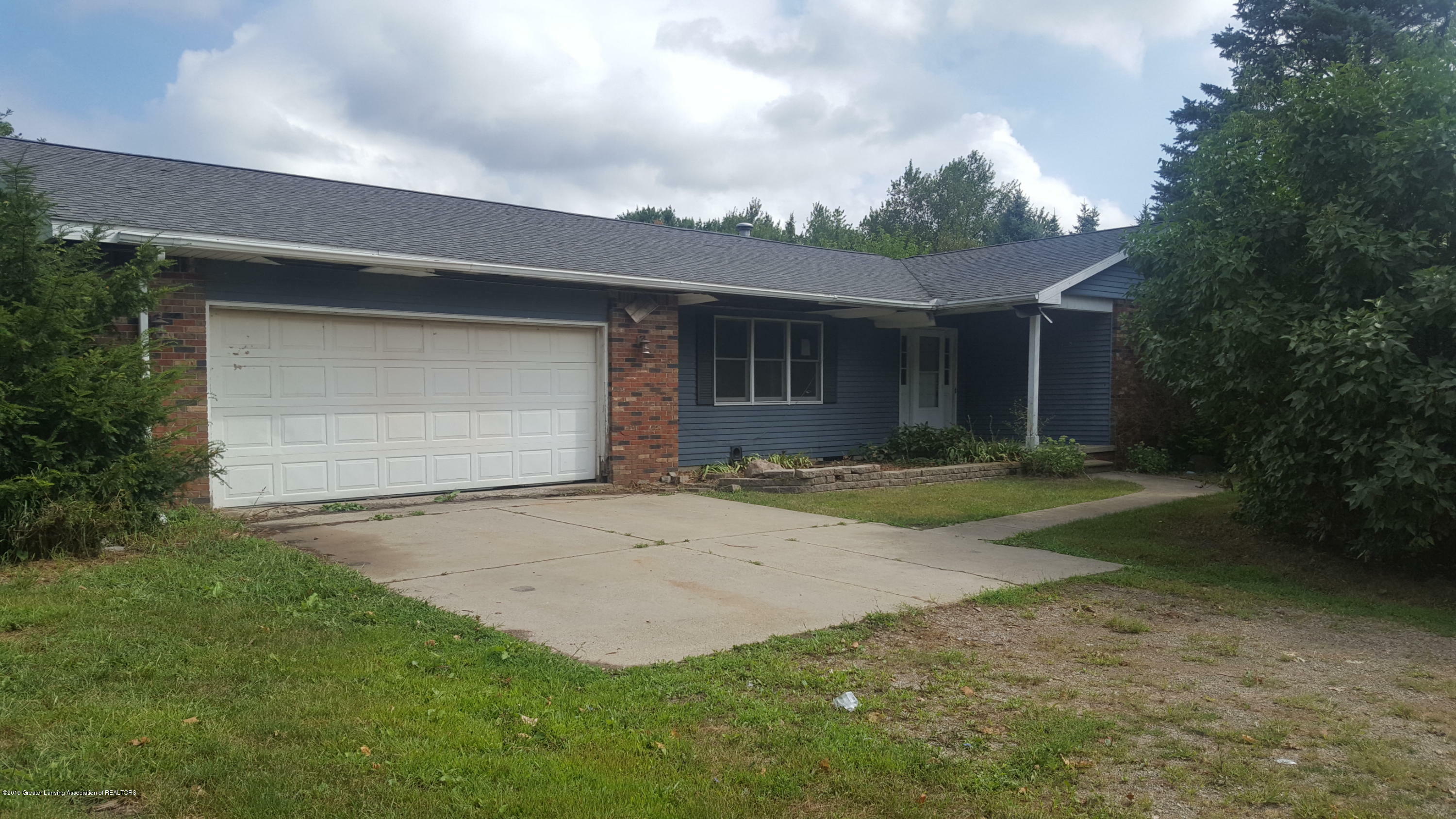 Property Photo:  1723 McConnell Highway  MI 48813 