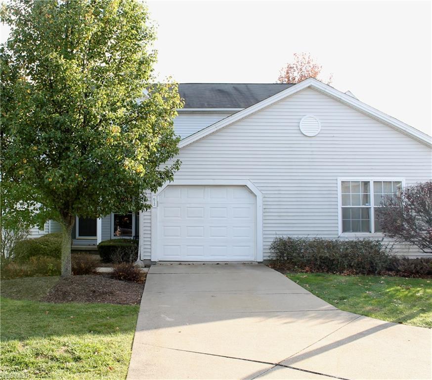 Property Photo: 672 Hickory Hill Court OH 44241