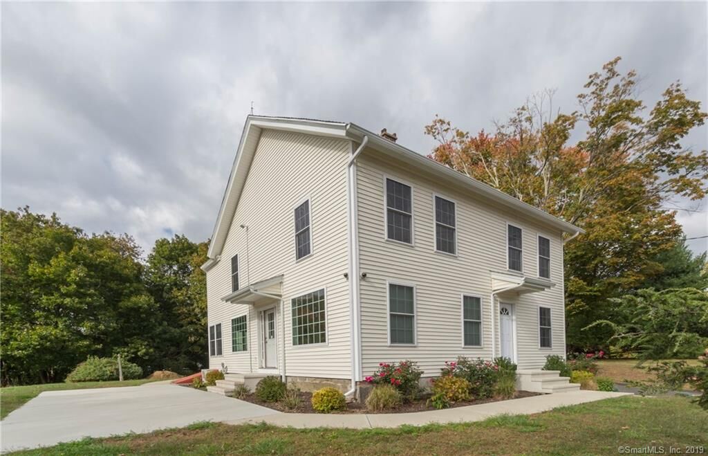 Property Photo: 2991 Nichols Avenue CT 06611