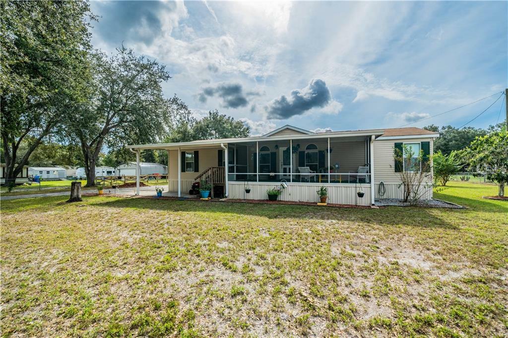 Property Photo:  12109 Woodside Drive  FL 33579 