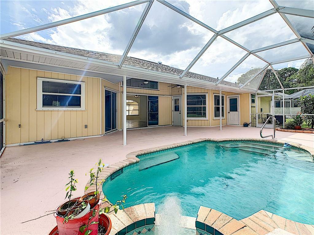 Property Photo:  2648 Tusket Avenue  FL 34286 