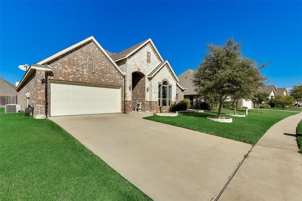 Property Photo:  1133 Lucetta Street  TX 76065 