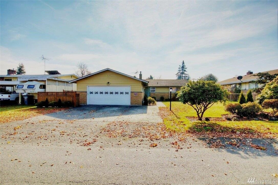 Property Photo:  8223 S 126th Street  WA 98178 