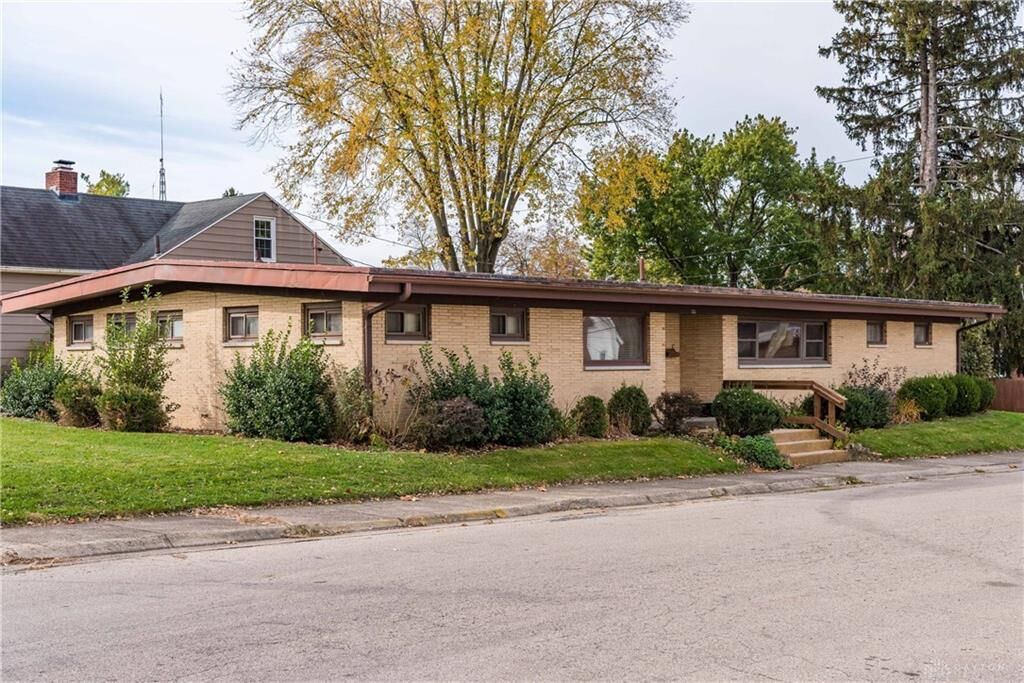 Property Photo: 2305 Avenue C OH 45504