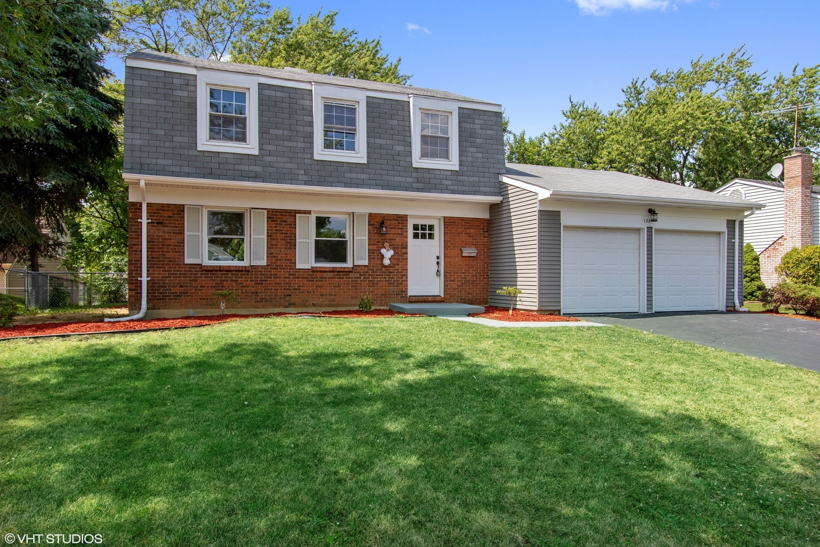 Property Photo: 128 Wilmslow Lane IL 60194