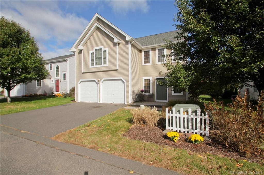 Property Photo:  49 Schoolhouse Landing 49  CT 06026 