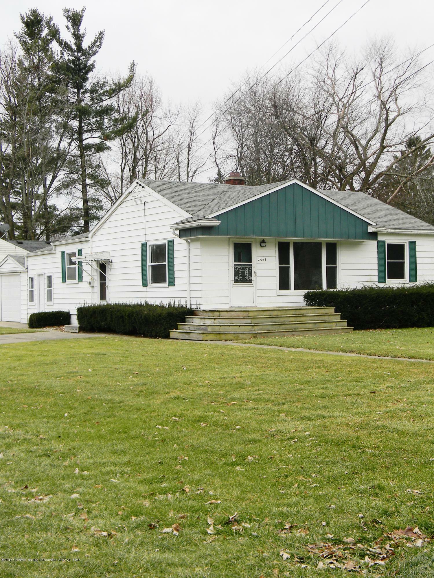 Property Photo: 2501 Delta River Drive MI 48906