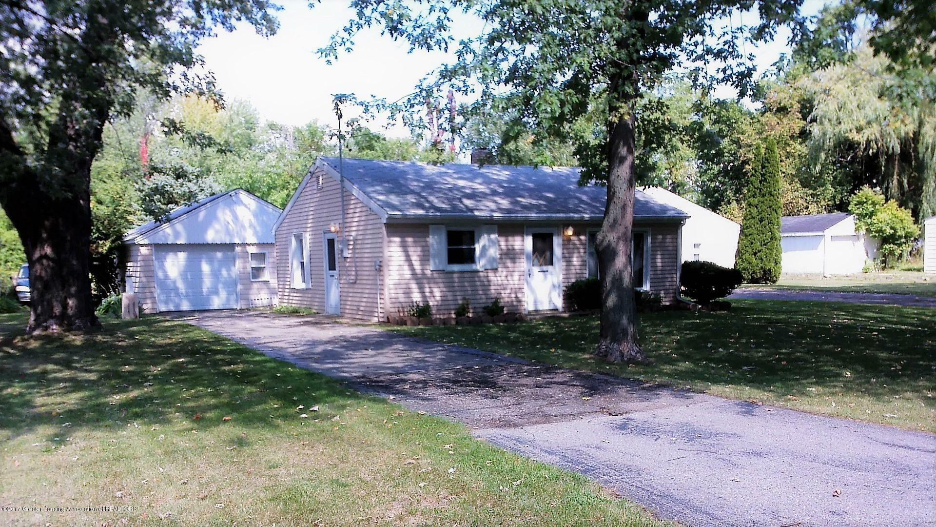 Property Photo:  1030 Hannah Avenue  MI 48906 