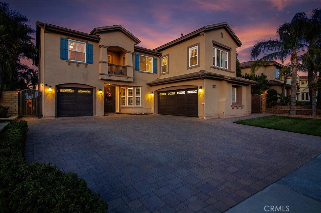 Property Photo: 930 Manor Way CA 92882