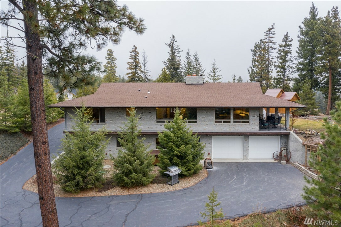 Property Photo:  6415 Summit View Place  WA 98801 