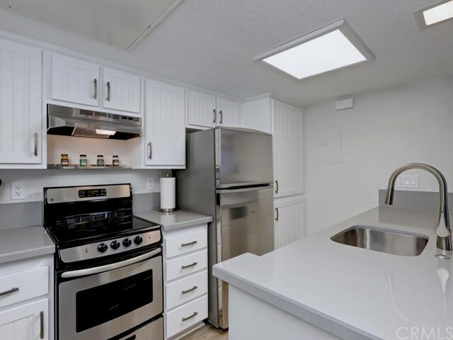 Property Photo:  26191 La Real B  CA 92691 