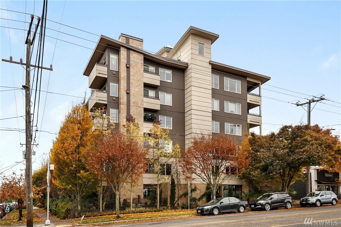 Property Photo: 5803 24th Avenue NW 65 WA 98107