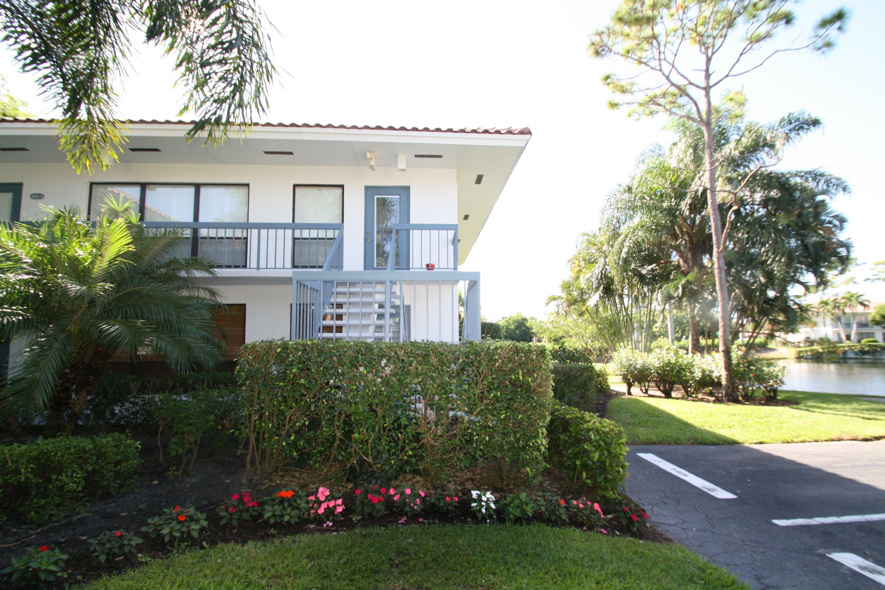 Property Photo: 4022 B Quail Ridge Drive Osprey FL 33436