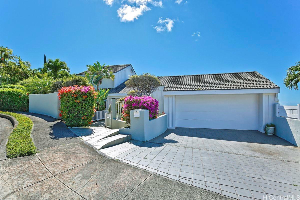 Property Photo:  1911 Halakau Place  HI 96821 