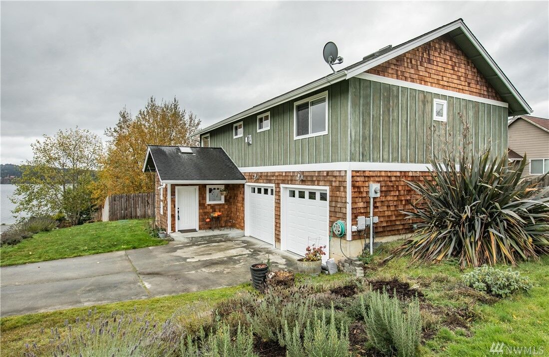 Property Photo:  1414  Joseph Lane  WA 98249 