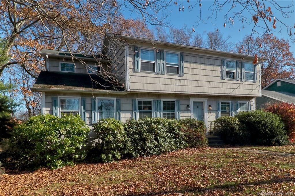 Property Photo: 83 Harvest Lane CT 06461
