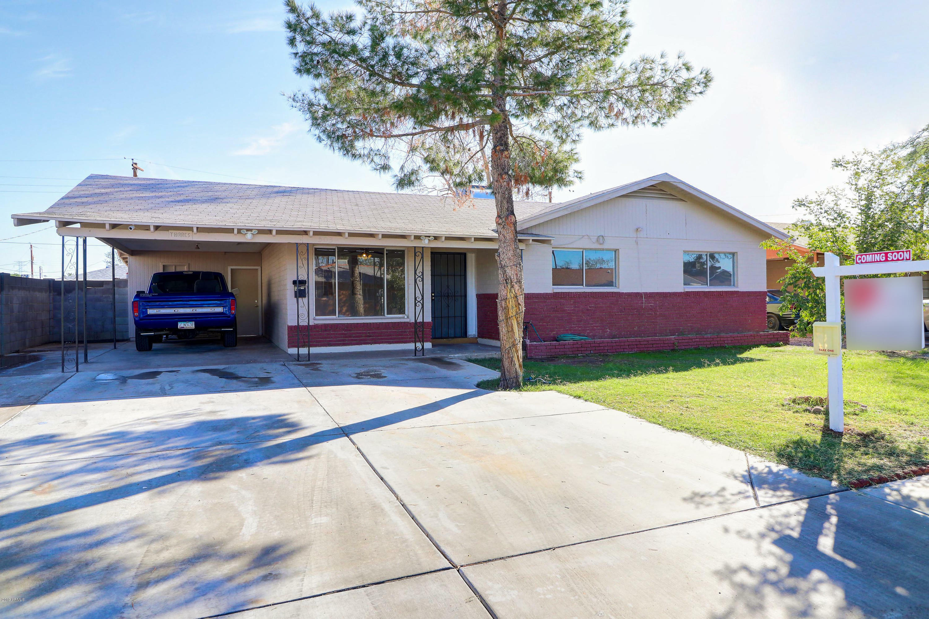 Property Photo:  503 N Hunt Drive  AZ 85203 