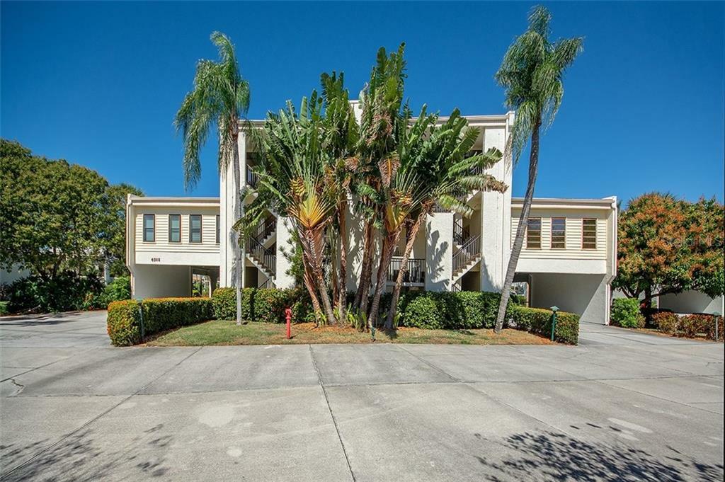 Property Photo: 4012 128th Street W 805 FL 34215