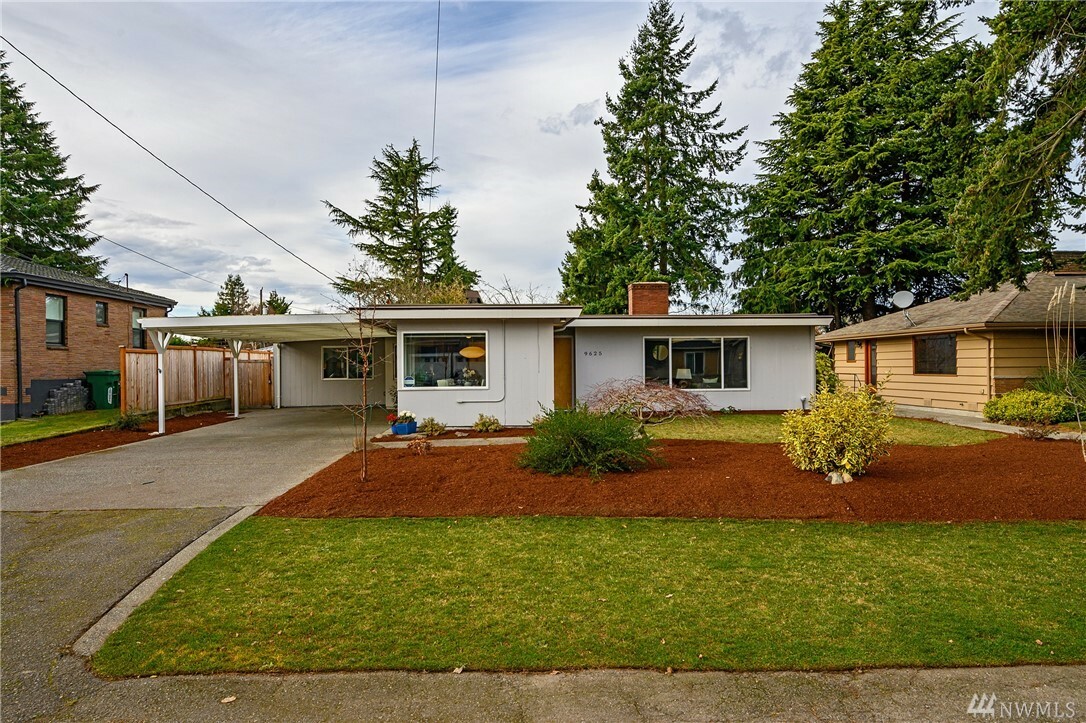 Property Photo:  9625 Mary Ave NW  WA 98117 