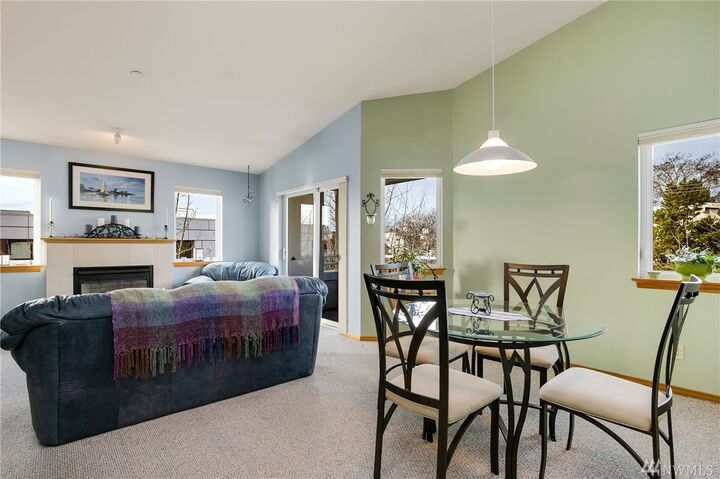 Property Photo: 1707 NW 59th Street 302 WA 98107