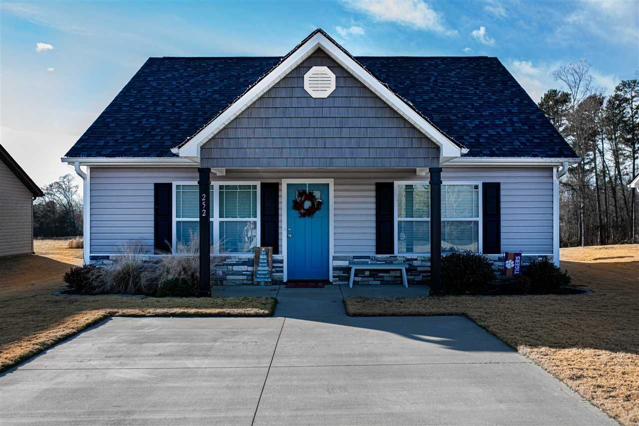 Property Photo:  252 Brown Arrow Circle  SC 29349 