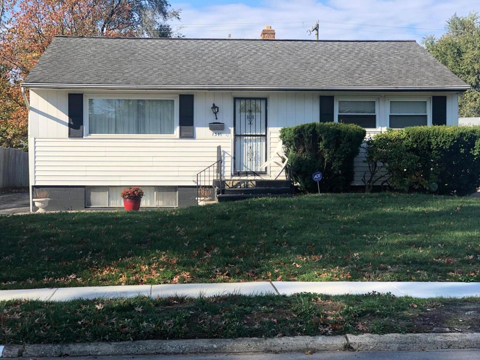 Property Photo:  1341 Coburg Road  OH 43227 