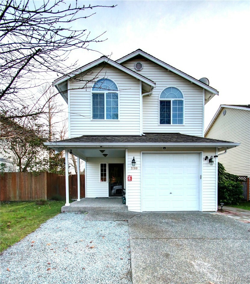 Property Photo: 3100 Rosewood St WA 98273