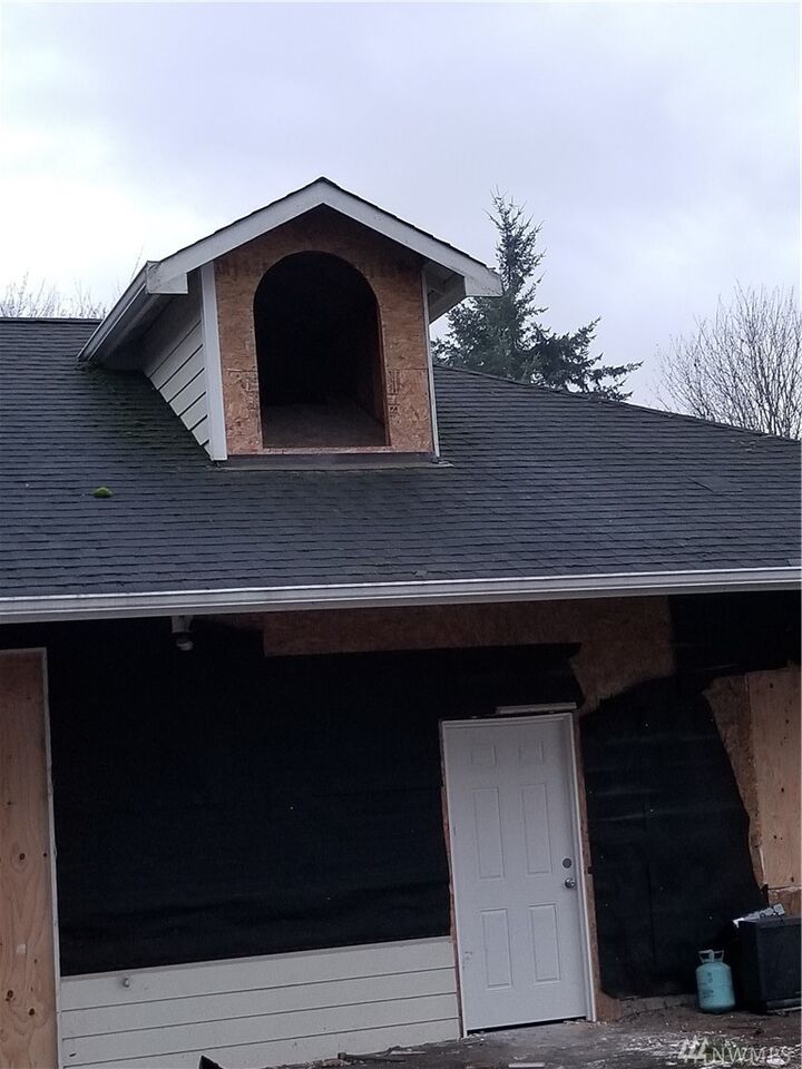 Property Photo: 1425 71st Ave SE WA 98501